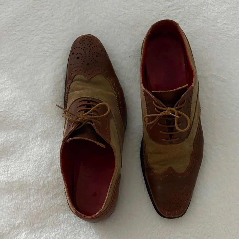 Elegant Tan and Brown Men's Oxfords